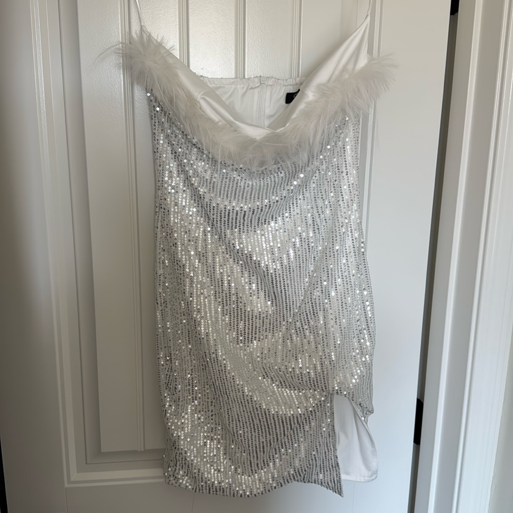 NEVER WORN - Strapless White Sequin Mini Dress